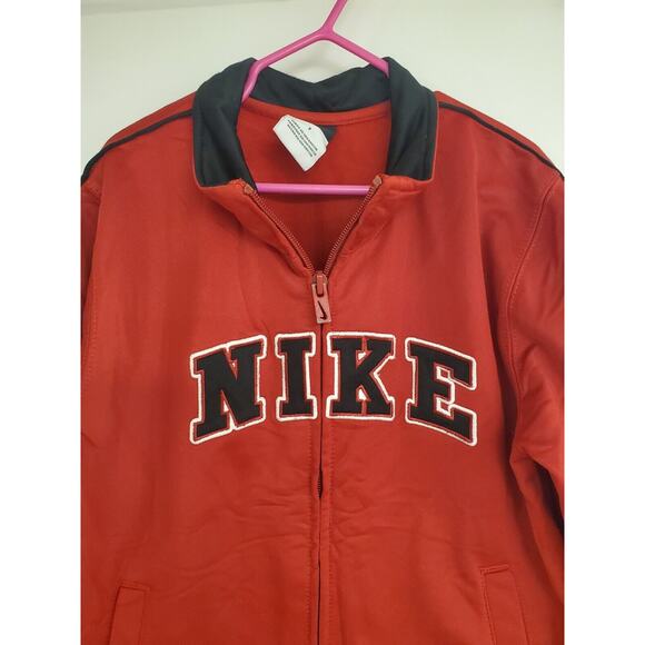 Boy's Red Nike Full Zip Lightweight Jacket/Pullover | Size 7 - Picture 3 of 7